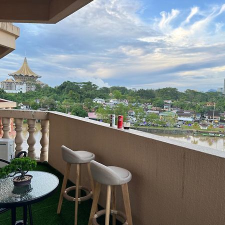 Riverview Home @Waterfront Kch Kuching Exterior photo